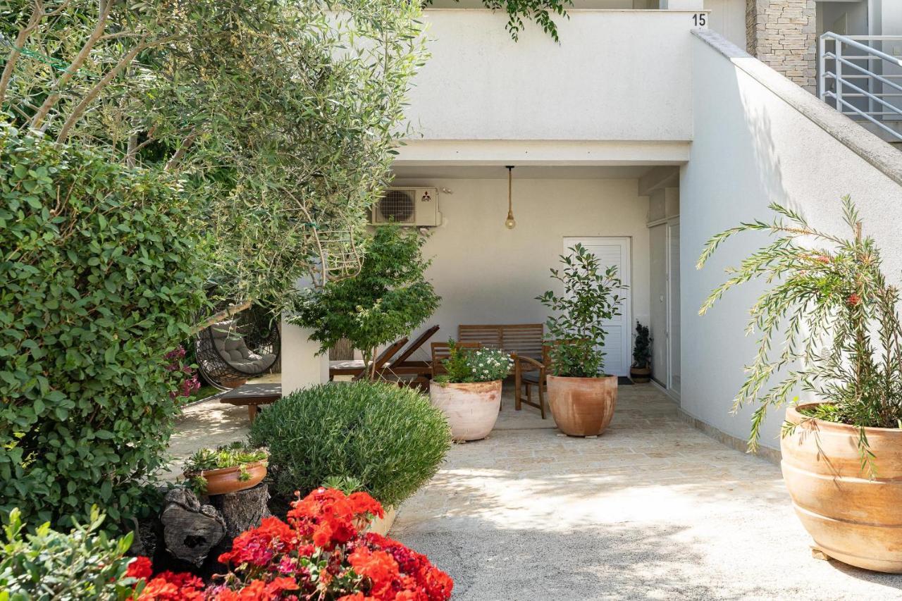 Apartments Juraj Petrcane Exterior photo